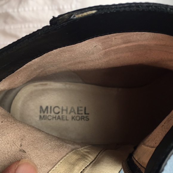 Michael Kors Black heeled bootie - Picture 4 of 5